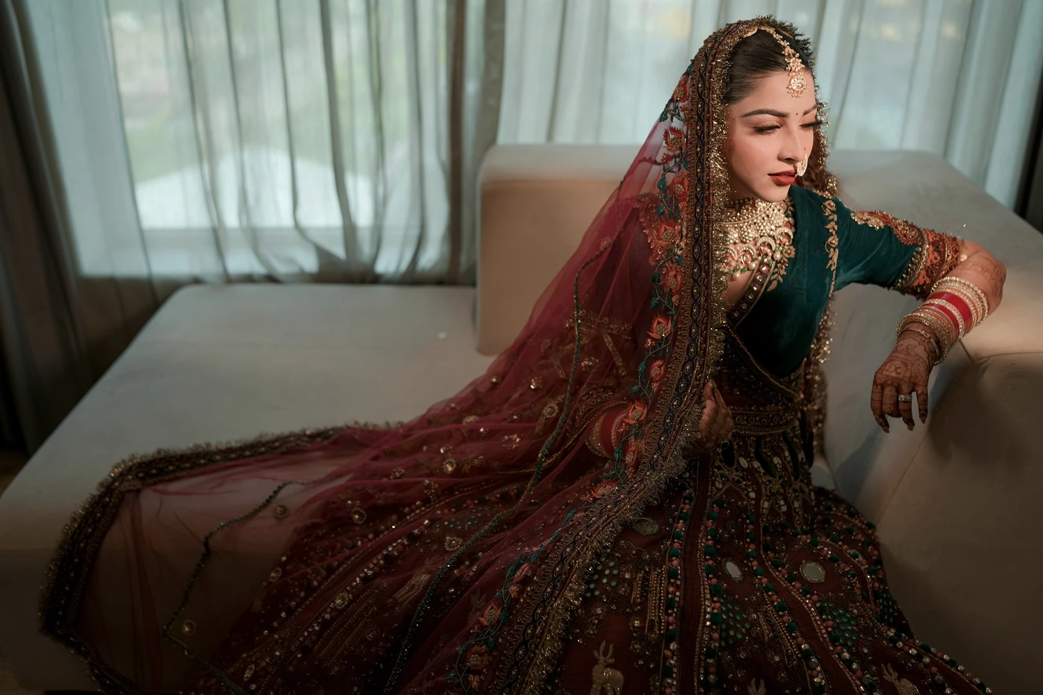 The Magic of Golden Hour: Why Timing Matters for Stunning Wedding Photos